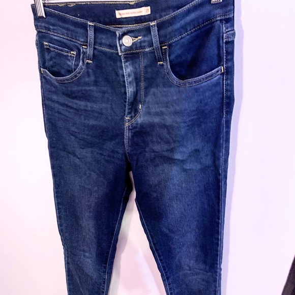 Levi Blue skinny Jeans- Size 27 - Picture 2 of 9